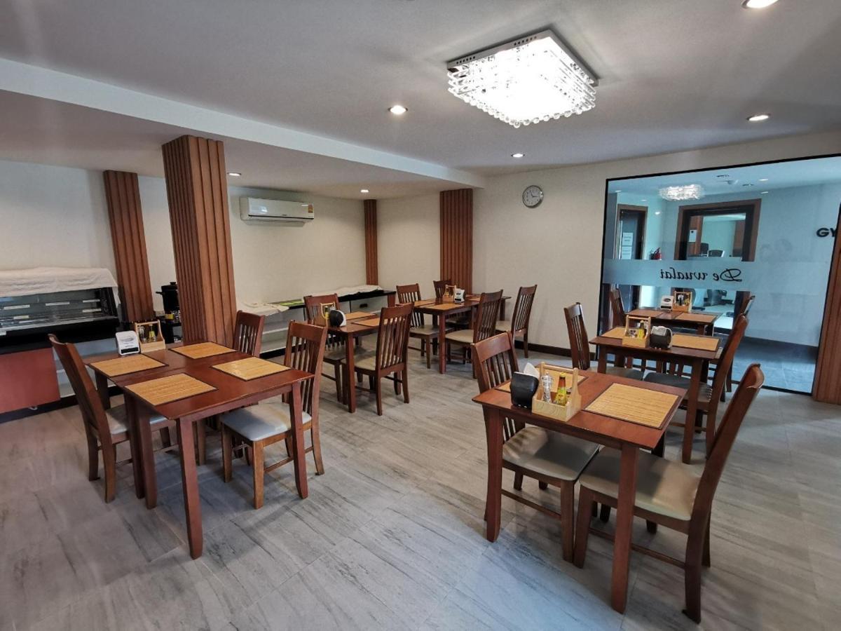 Hotel De Wualai-Sha Extra Plus Chiang Mai Zewnętrze zdjęcie